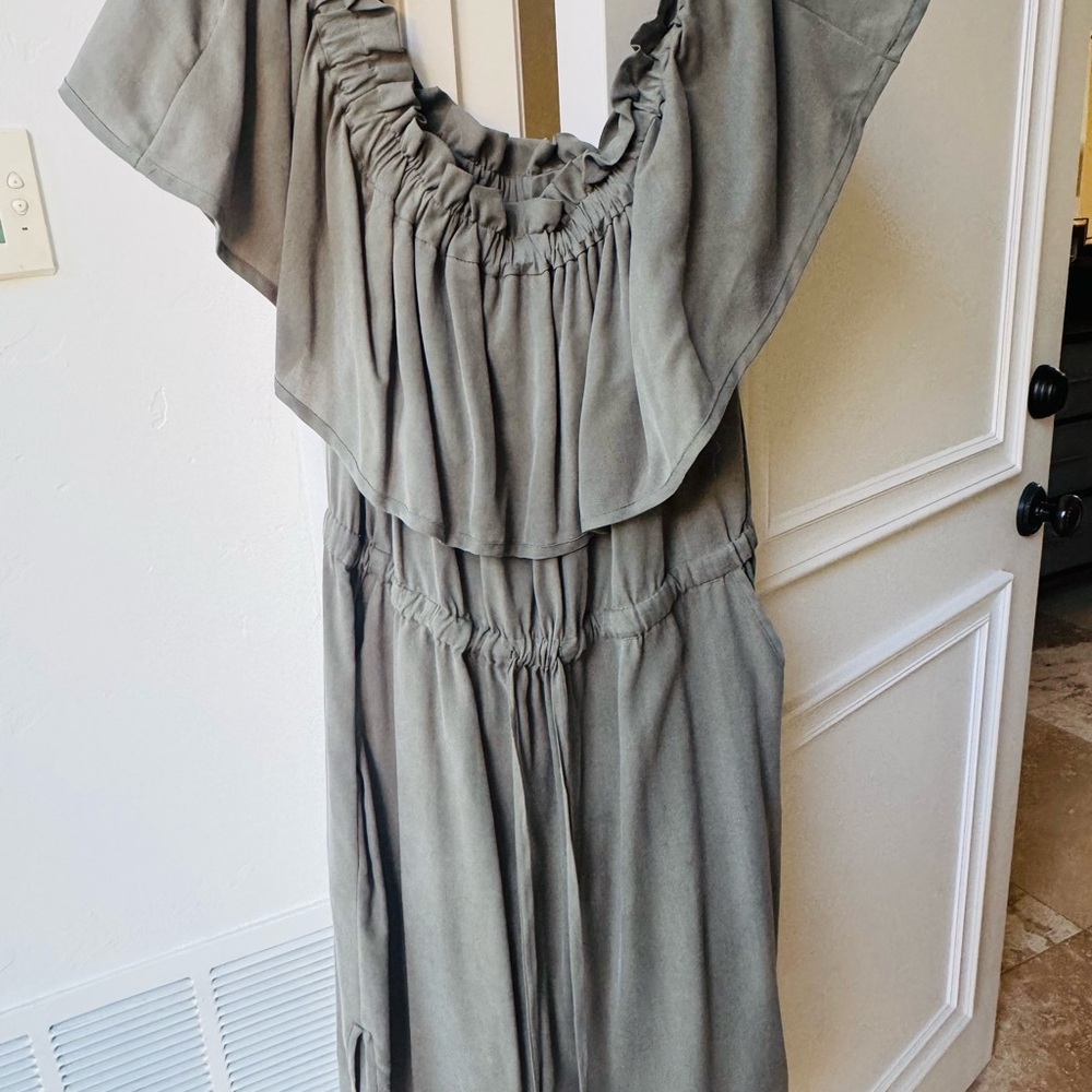 Elegant BCBG Off-ShoulderDress